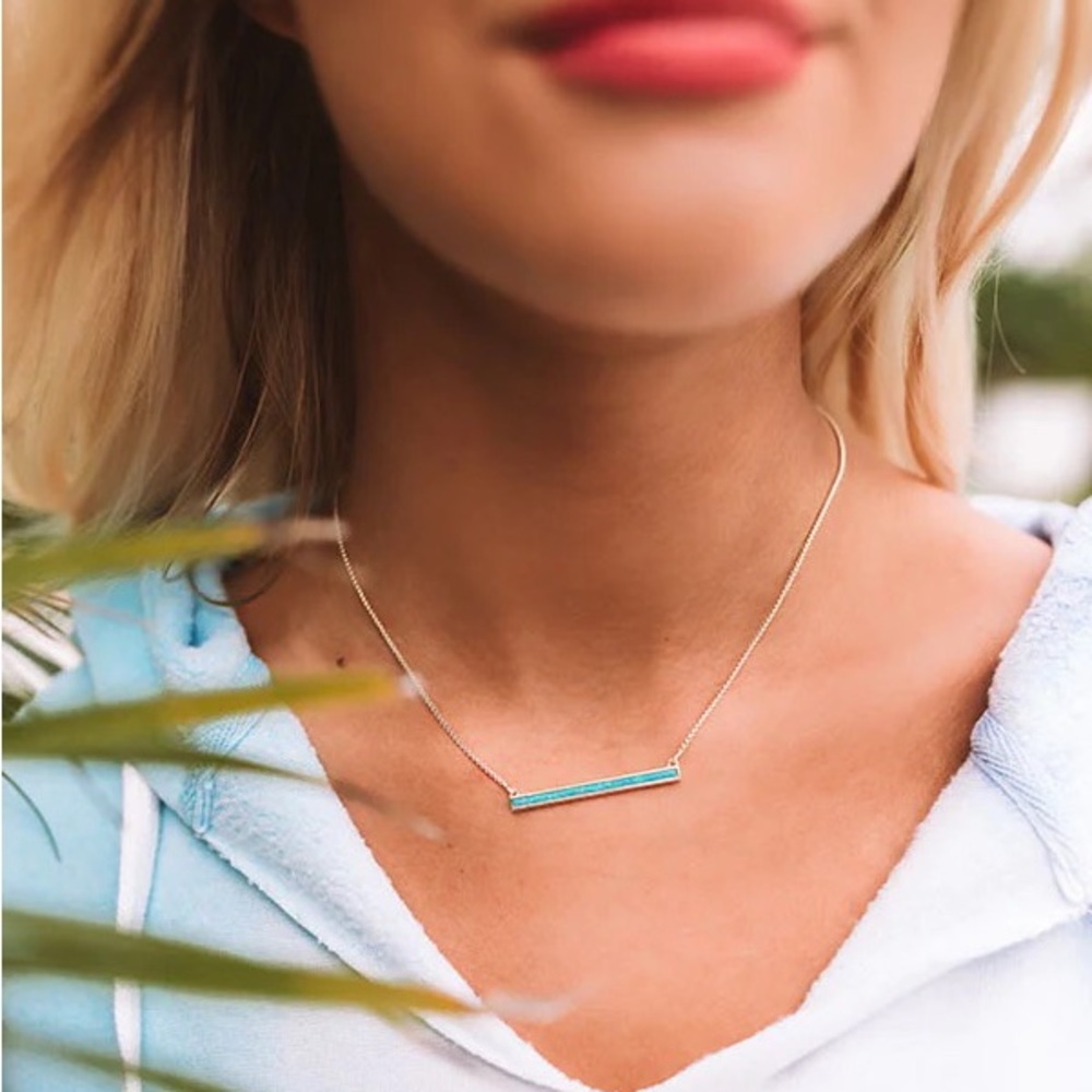 Kendra Scott Kelsey Necklace in Turquoise Kyocera Opal and Gold